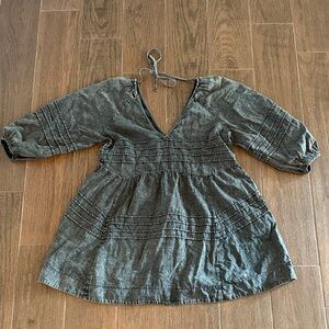 Gray V-Neck Long Sleeve dress